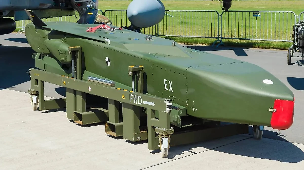 Авиационная крылатая ракета класса «воздух – поверхность» Taurus. Фото © Shutterstock / FOTODOM / Sergey Kohl