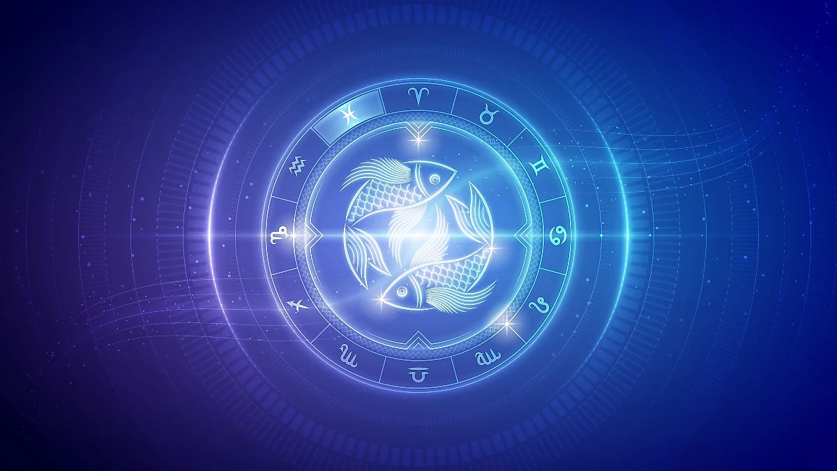 Знак зодиака Рыбы — перевёрнутый Турисаз, Эваз, перевёрнутая Кено. Фото © Shutterstock / FOTODOM / ShannonChocolate