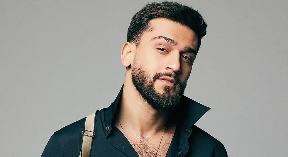 Jony. Фото © Wikipedia / Danil Golovkin