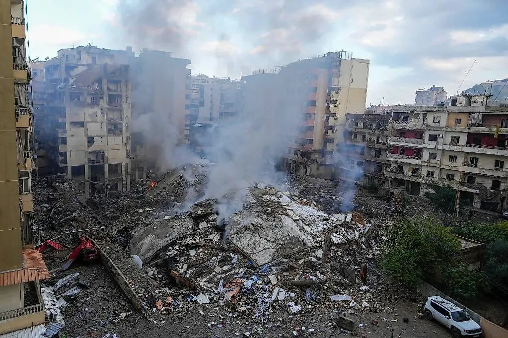 Последствия авиаударов Израиля по южным пригородам Бейрута. Фото © ТАСС / AP / Hassan Ammar