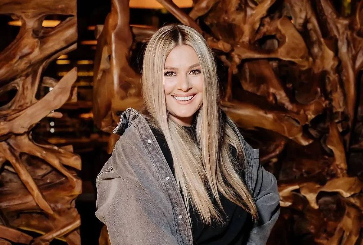 Актриса Мария Кожевникова. Обложка © Instagram (признан экстремистской организацией и запрещён на территории Российской Федерации)/ mkozhevnikova