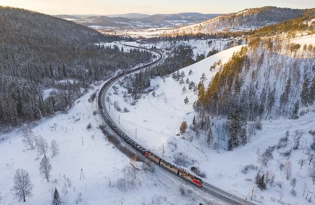 Красноярский край. Участок Транссибирской магистрали на Восточно-Сибирской железной дороге. Фото © ТАСС / Александр Манзюк