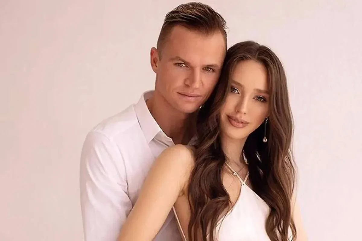 Футболист Дмитрий Тарасов и модель Анастасия Костенко. Обложка © Instagram (соцсеть запрещена в РФ; принадлежит корпорации Meta, которая признана в РФ экстремистской) / tarasov23