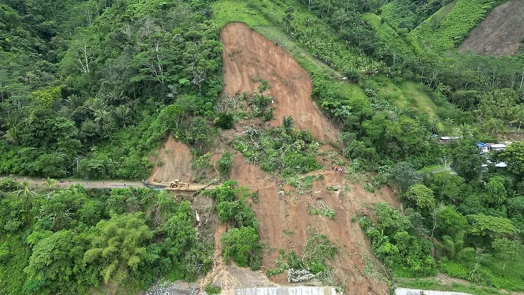 Оползень в провинции Давао-де-Оро на Филиппинах. Обложка © X / AlexTerry