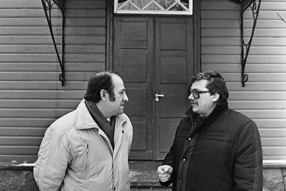 Обивка двери дерматином позволяла сохранять тепло, поэтому такие двери в СССР очень ценились. Фото © ТАСС / Лембит Михельсон