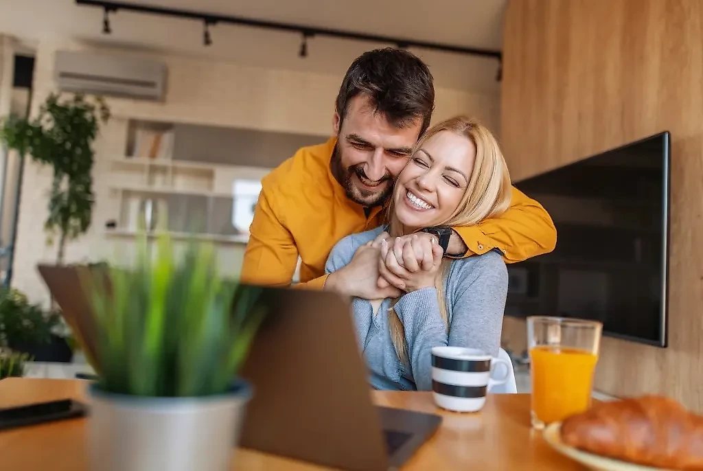 С какими именами хорошо совместимо имя Наташа и как это влияет на отношения и дружбу. Фото © Shutterstock