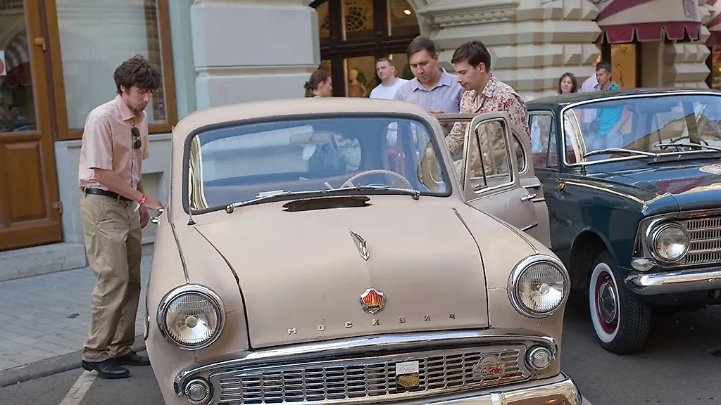 За что "проставлялись" в СССР? Разбираемся вместе. Фото © Shutterstock / FOTODOM