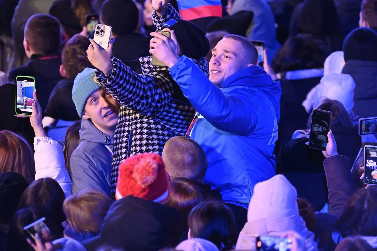 Концерт в честь 10-летия воссоединения Крыма с Россией. Фото © Life.ru