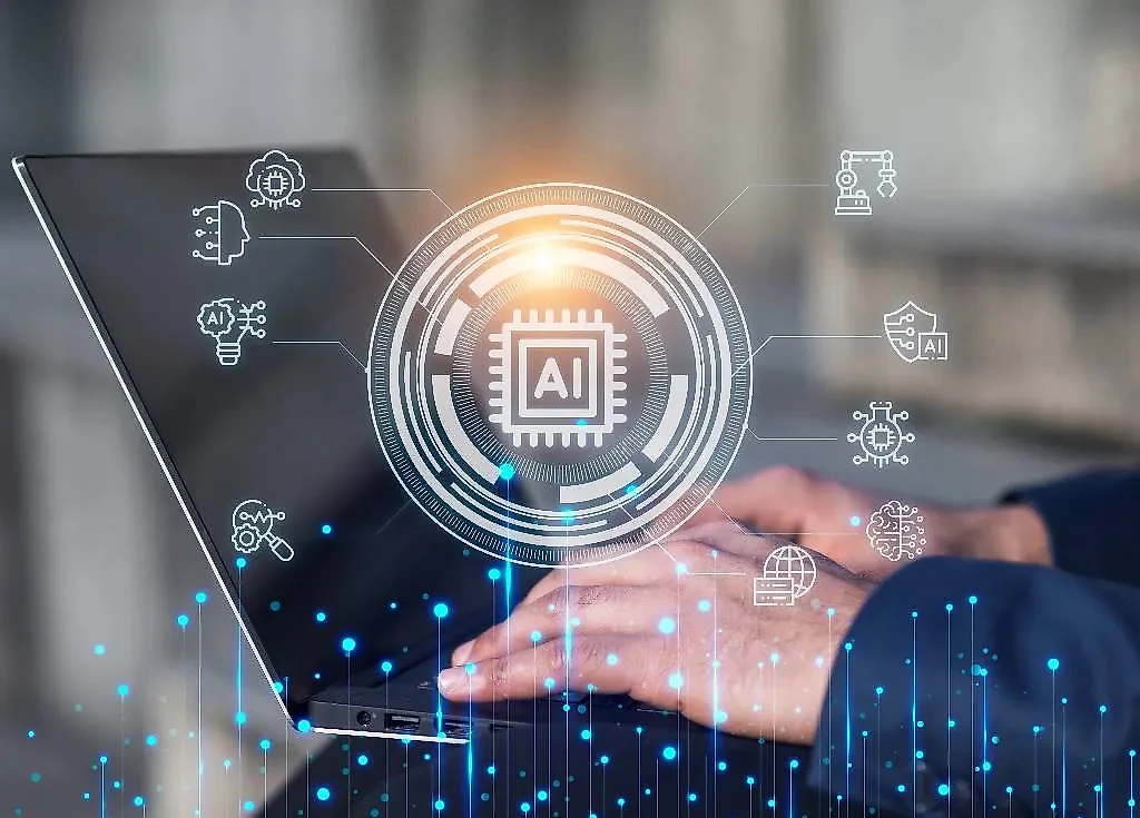 Эксперт Kaspersky Тушканов: Развитие нейросети вернёт обычные телефонные звонки. Обложка © Freepik