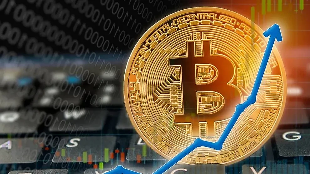 Курс биткоина готовится побить новый исторический рекорд. Обложка © Shutterstock