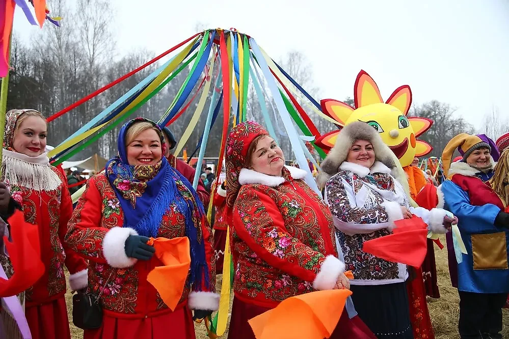 На четвёртый день Масленицы гуляньям — быть. Фото © АГН "Москва" / Сергей Ведяшкин 