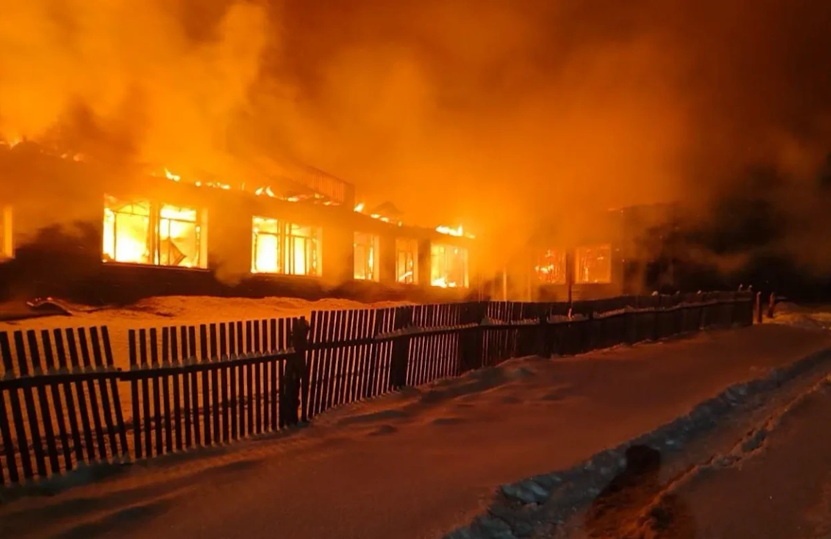 Пожар в сельской школе в Иркутской области. Фото © Telegram / "Прокуратура Иркутской области"
