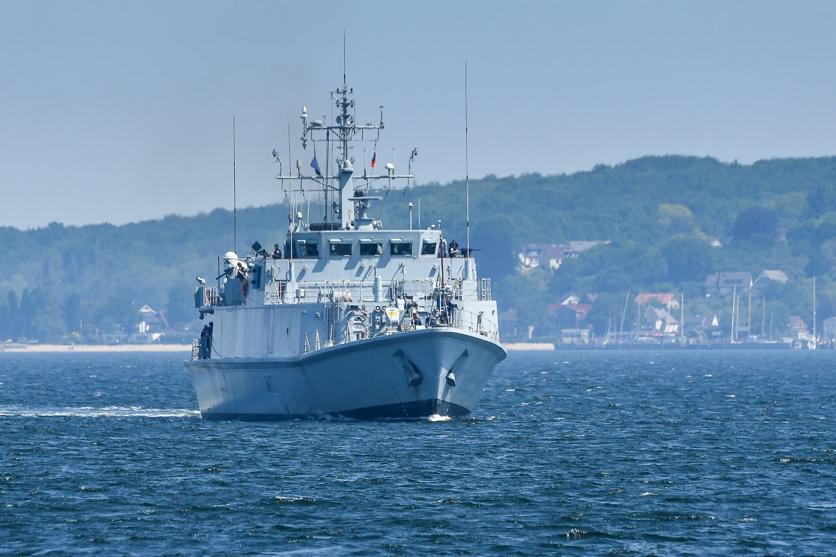 Минный тральщик ВМС Великобритании HMS Ramsey (M110) класса Sandown. Обложка © ТАСС / Joerg Waterstraat / SULUPRESS.DE