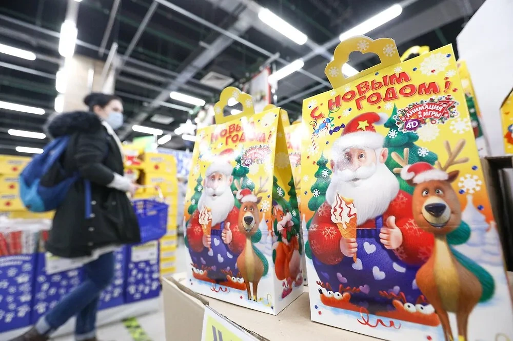 В новогодних детских подарках не должно быть сладостей с арахисом. Обложка © Агентство "Москва" / Кирилл Зыков
