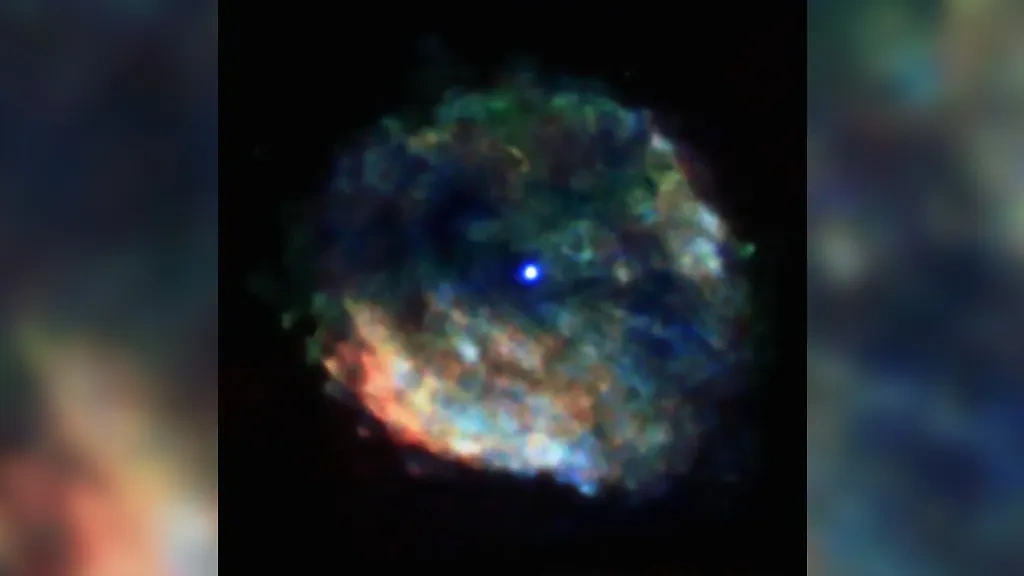 Туманность RCW 103 с нейтронной звездой посередине, оставшейся после взрыва сверхновой. Фото © Wikipedia / NASA