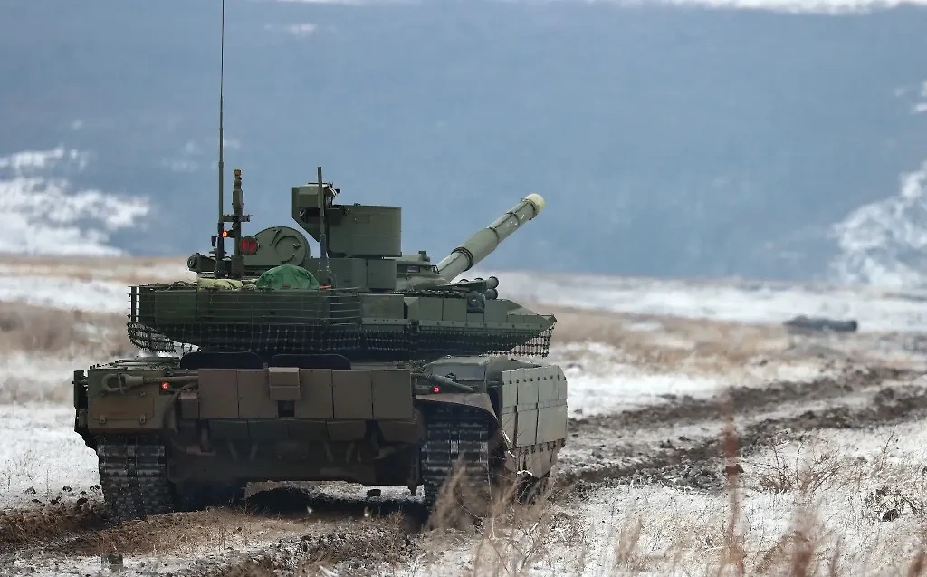Танк Т-90 "Прорыв" в зоне специальной военной операции на Украине. Обложка © ТАСС / Александр Река