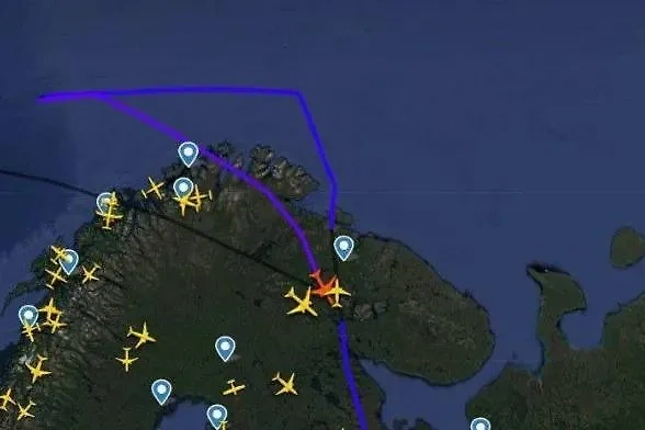 Путь самолёта после запрета Норвегии на экстренную посадку. Обложка © t.me / Flightradar24