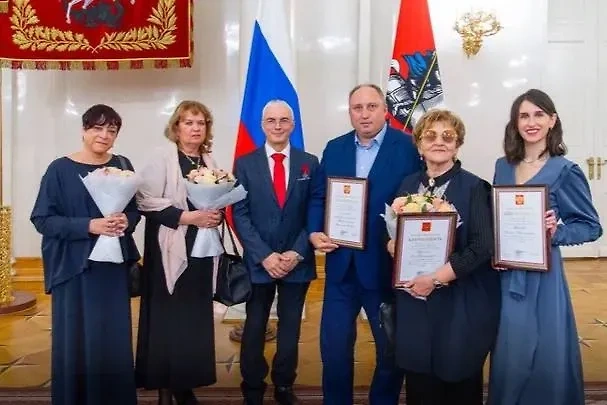 Журналисты газеты "Вечерняя Москва" получили награды от Собянина