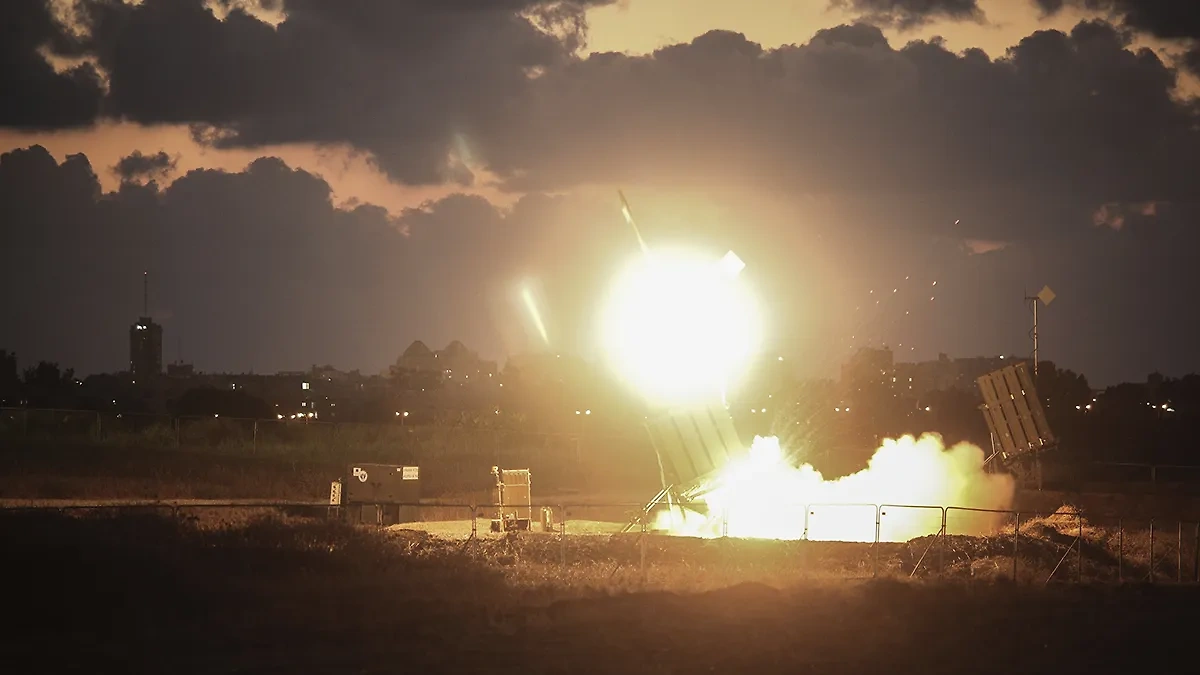 Работа израильской системы ПВО. Фото © Getty Images / Ilia Yefimovich
