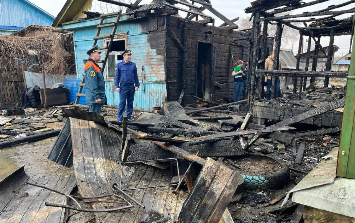 Место пожара в Дальнереченске, где погибли две женщины. Фото © Telegram / Прокуратура Приморского края