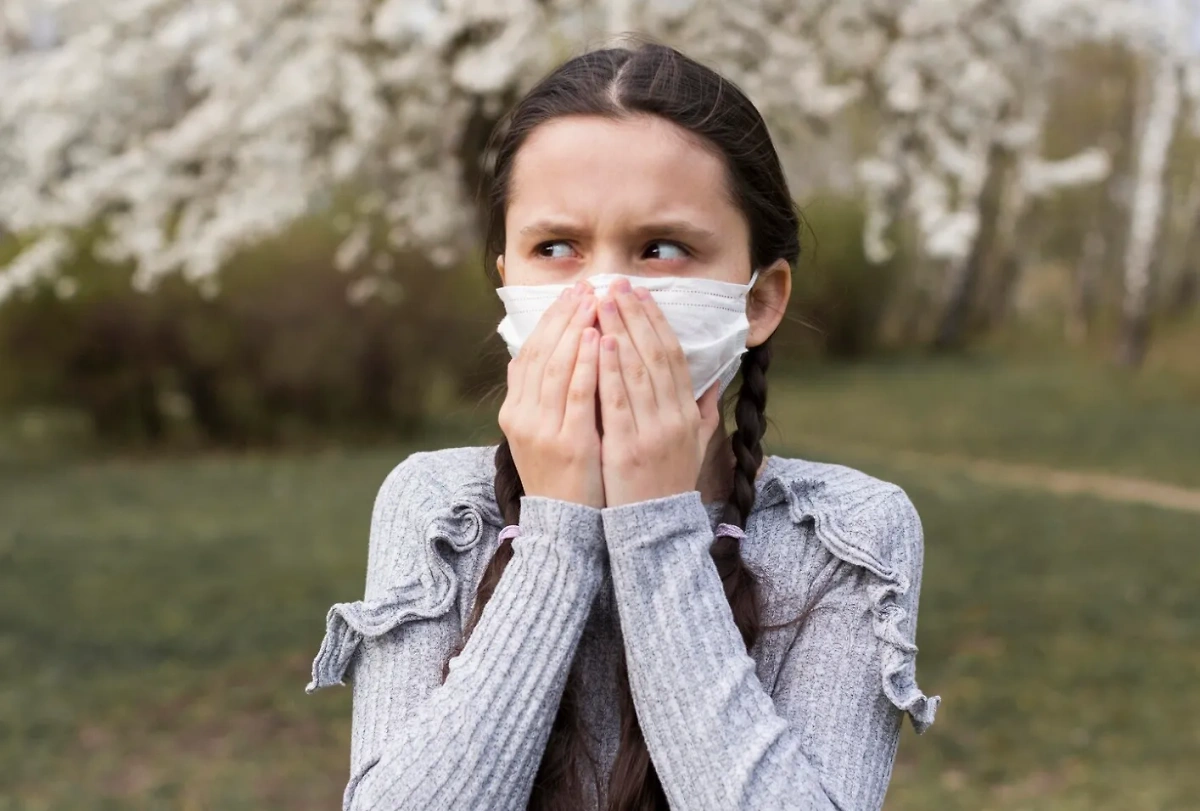 Весной чаще всего обостряются аллергия, гайморит, отит. Обложка © Freepik.com