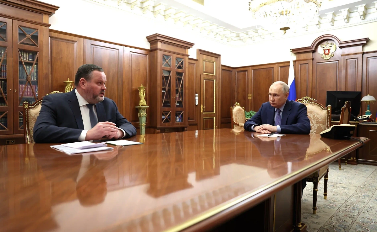 Встреча Владимира Путина с Антоном Котяковым. Фото © kremlin.ru