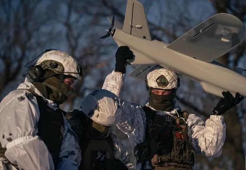 ВСУ атаковали Белгород БПЛА самолётного типа. Обложка © Telegram / Zelenskiy / Official