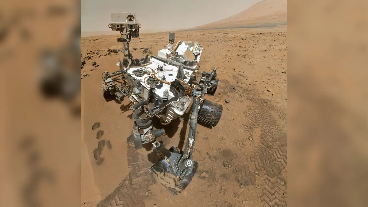 Марсоход Curiosity в кратере Гейл (запущен в 2011 году и по сей день продолжает миссию). Фото © photojournal.jpl.nasa