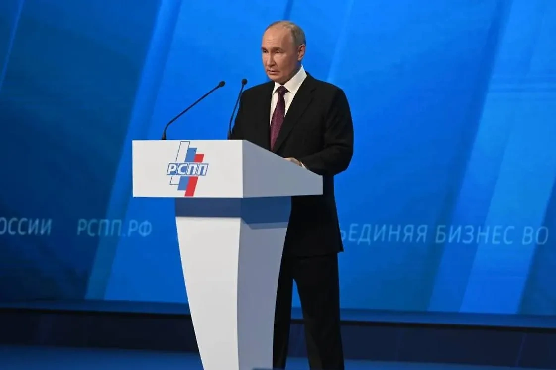 Путин на съезде РСПП. Обложка © Life.ru / Павел Баранов