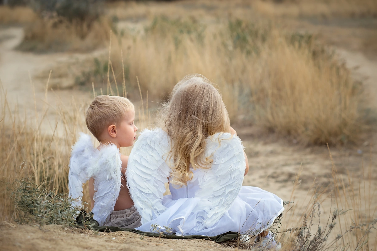 Кто будет отмечать день ангела в мае 2024 года? Календарь именин. Обложка © Shutterstock / FOTODOM