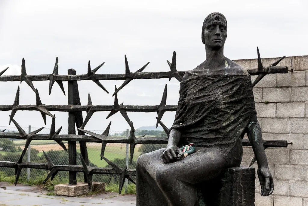 Памятник в память о концлагере Маутхаузен в Австрии. Обложка © Getty Images / Wodicka