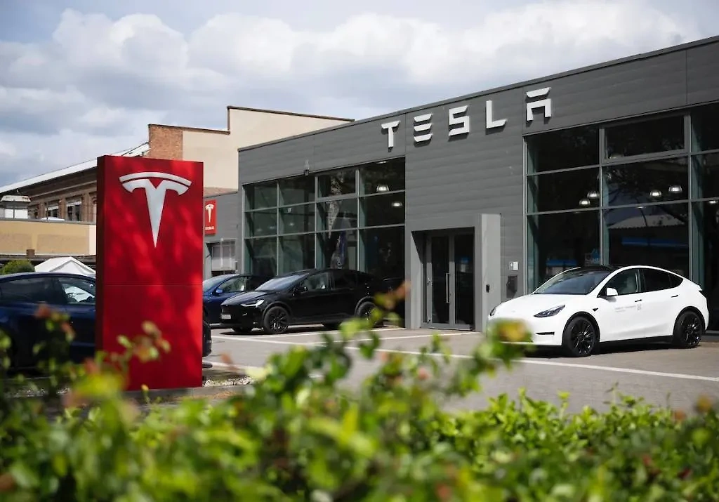 Акции Tesla подорожали на 13%. Обложка © ТАСС / АР