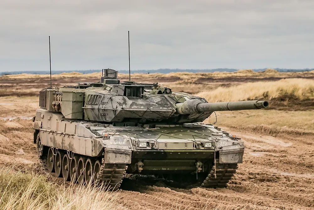 Немецкий танк Leopard 2. Обложка © Shutterstock / FOTODOM