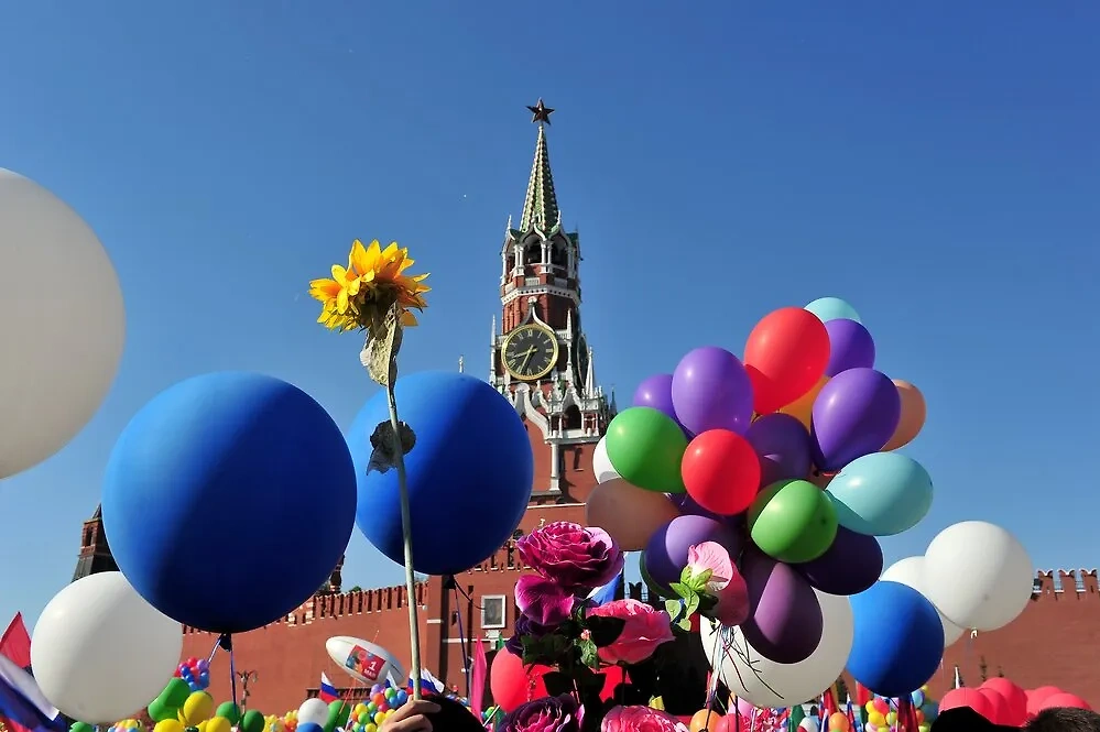 Майские праздники в Москве. Обложка © АГН "Москва" / Сергей Киселёв