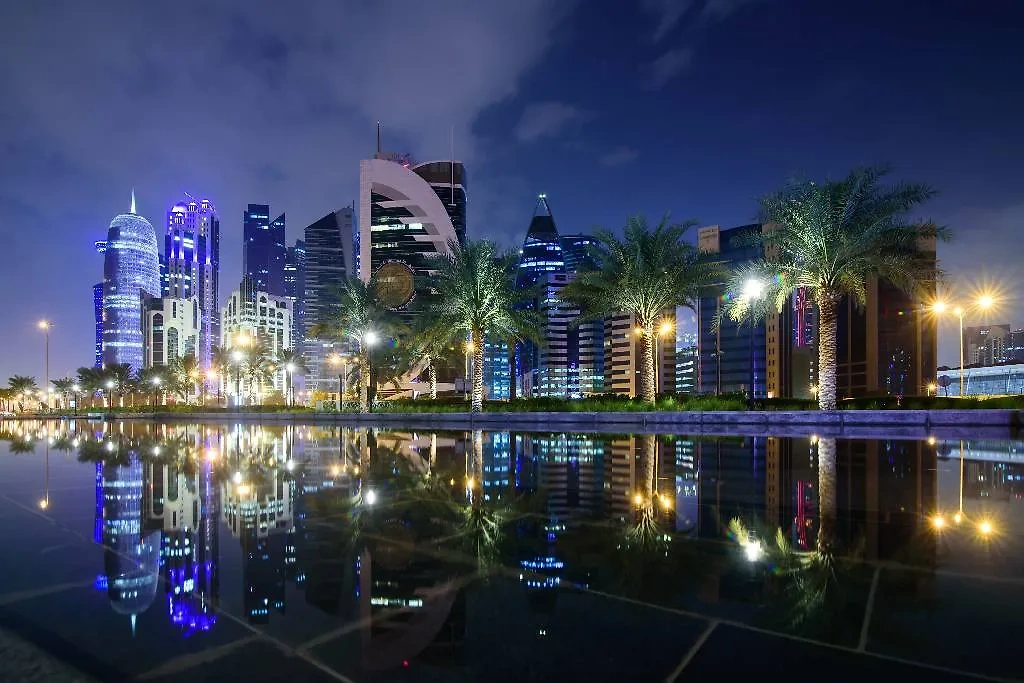 Столица Катара Доха. Обложка © Shutterstock / FOTODOM
