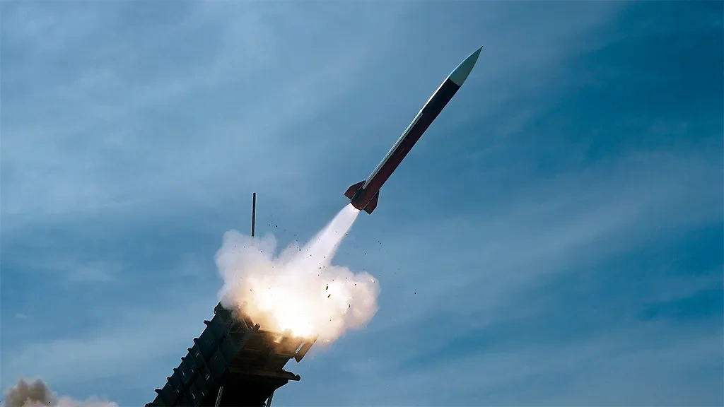 Пусковая установка HIMARS для запуска маневрирующих ракет PrSM Increment 2. Обложка © Gettyimages / Stocktrek Images