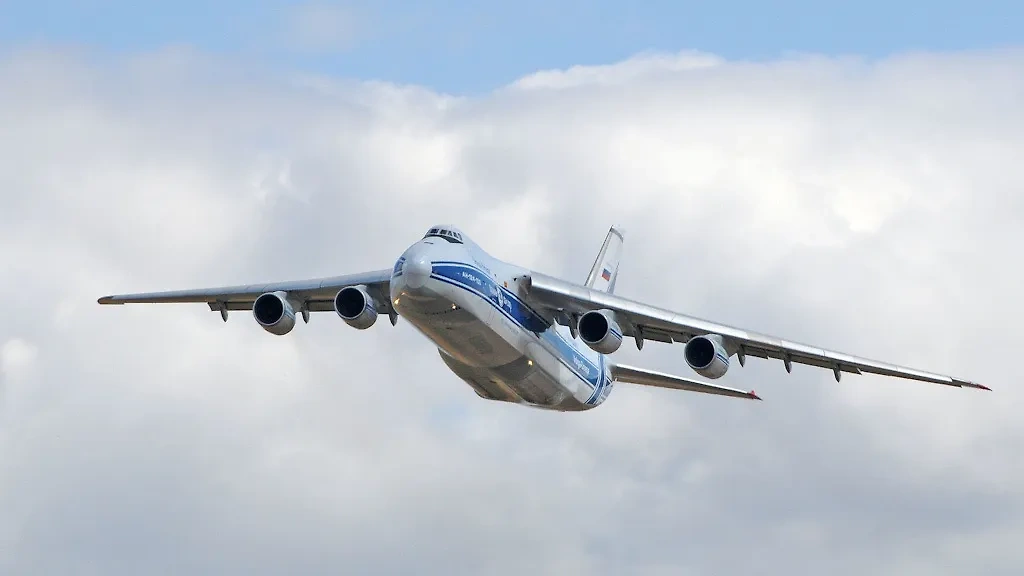 Ан-124 "Руслан". Обложка © Wikipedia / BY-SA 3.0