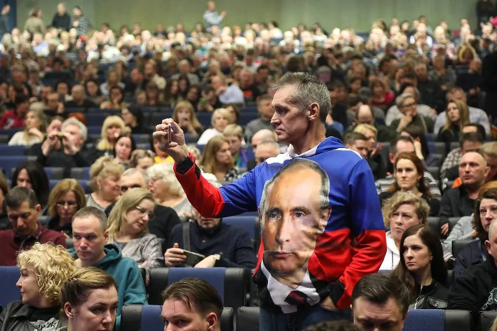Высокий рейтинг Владимира Путина — это не политическая удача, а результат многолетней работы, убеждены эксперты. Фото © ТАСС / Роман Пименов 