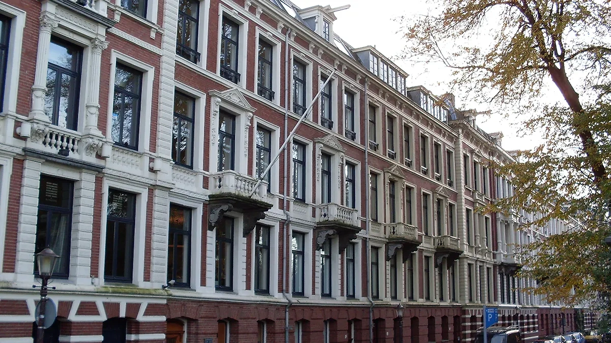 Амстердамский дом Воложа. Фото © Wikipedia / Марсель Малдер