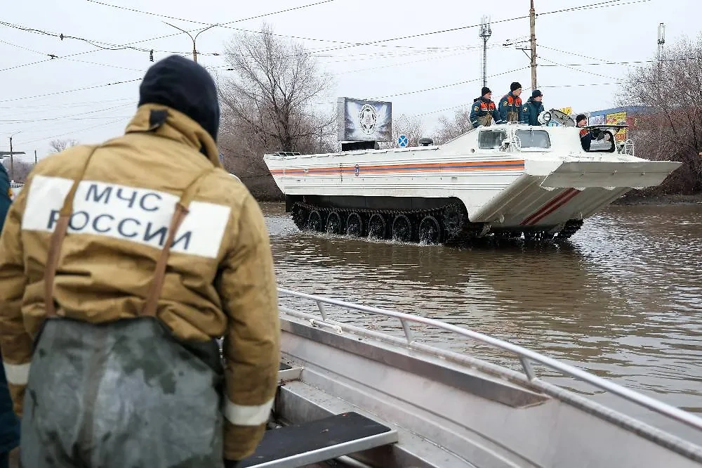 Один из подтопленных районов Орска. Обложка © TACC / Егор Алеев