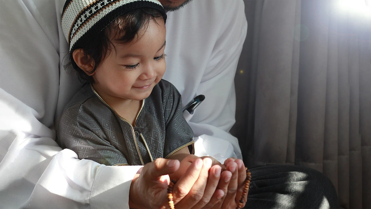 Ураза-байрам - праздник разговенья, который означает завершение поста в священном для мусульман месяце Рамадан. Обложка © Shutterstock / FOTODOM