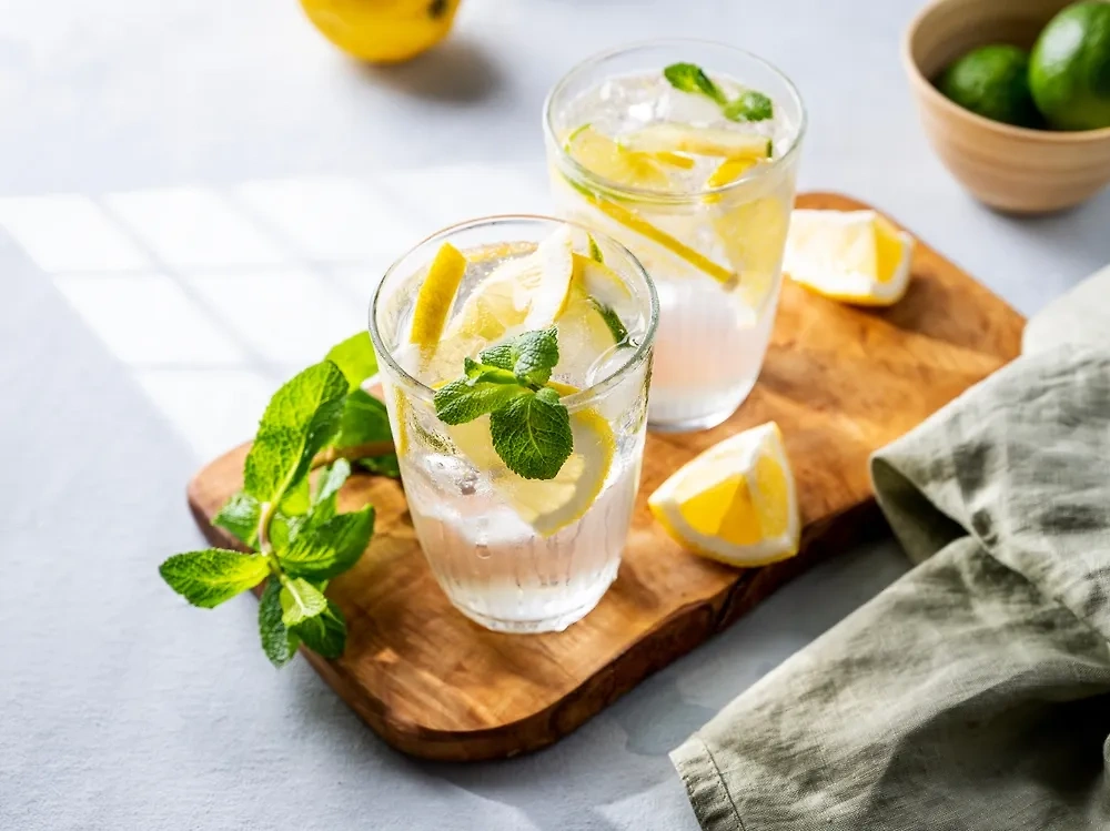Диетолог раскрыла отличия лимона от лайма. Обложка © Shutterstock / FOTODOM