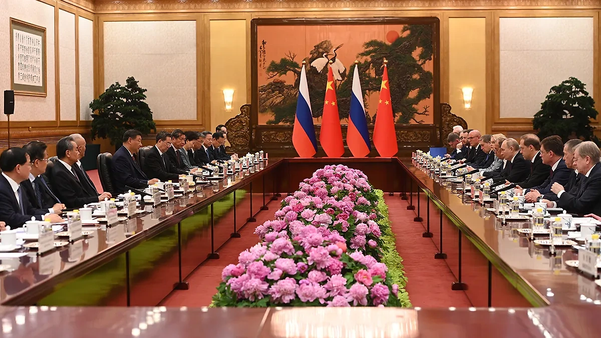 По итогам встречи лидеры двух государств подписали совместное заявление. Фото © Life.ru