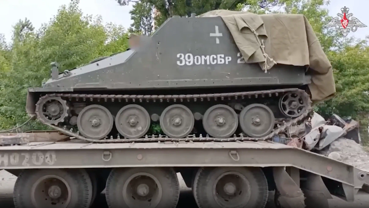 Эвакуационная машина FV104 Samaritan британского производства стала трофеем ВС РФ. Обложка © Telegram / Минобороны РФ