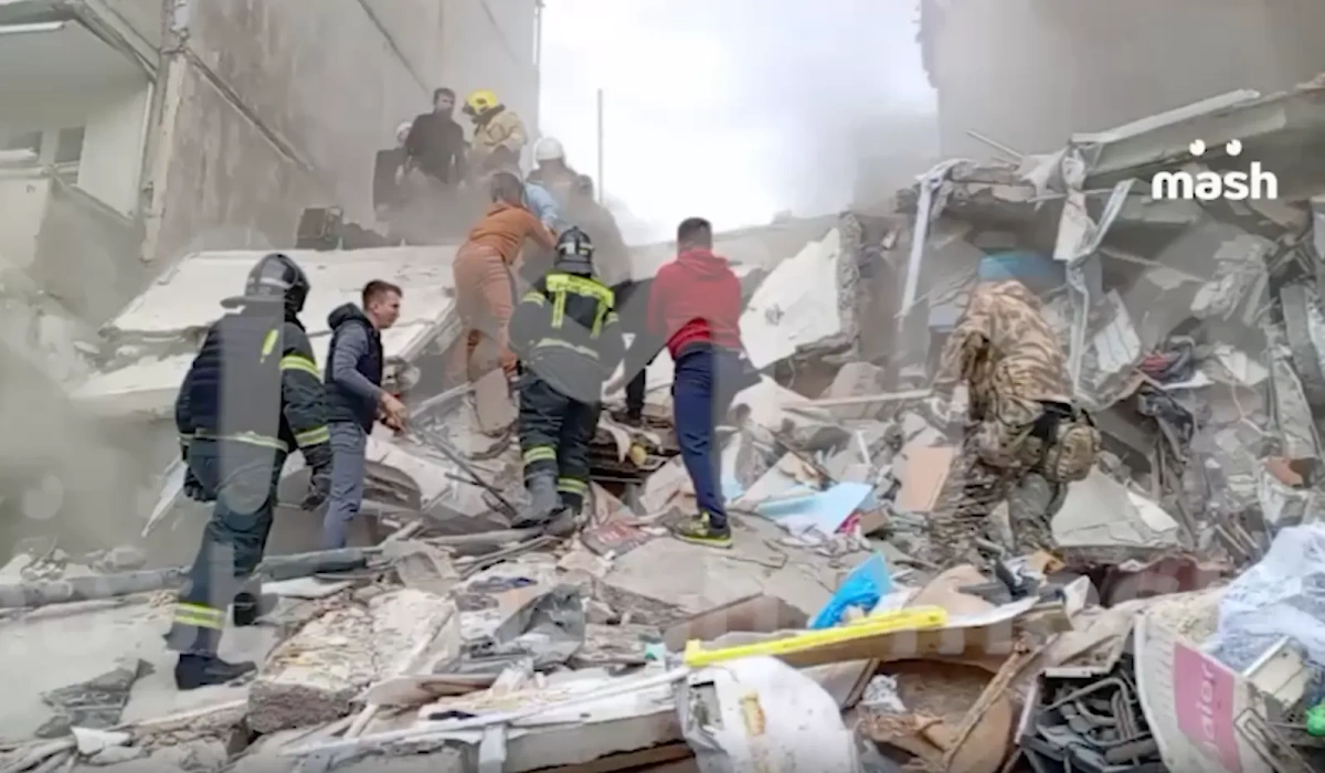 Украинская авиабомба попала в дом в Белгороде. Видео © Telegram / Mash