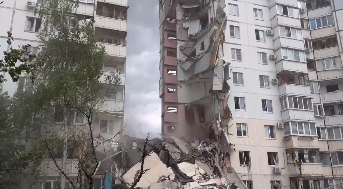 Последствия обрушения дома в Белгороде. Обложка © Telegram / Настоящий Гладков