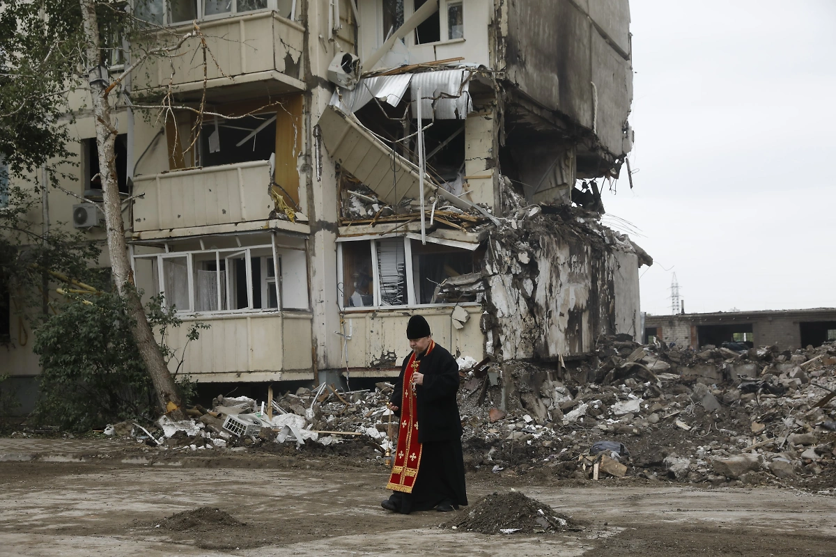 Разрешенный подъезд дома на улице Щорса в Белгороде. Фото © Life.ru