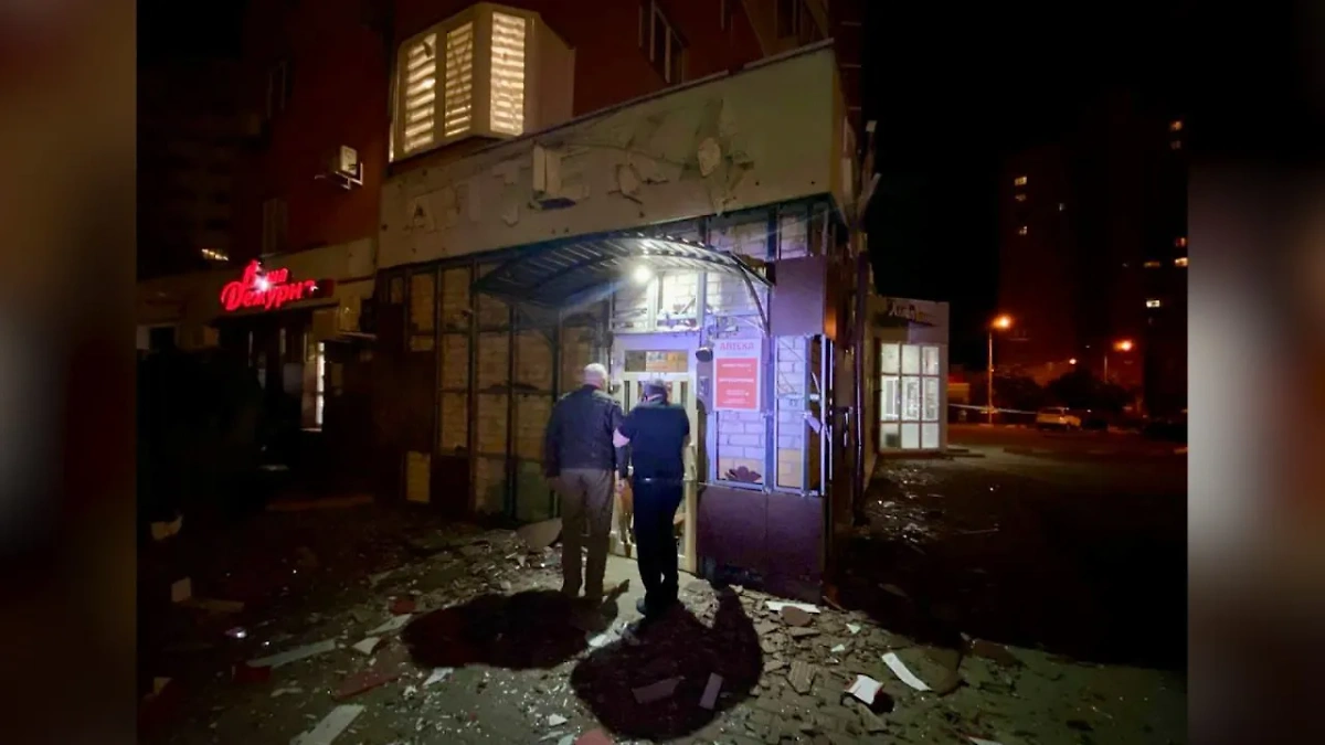 Повреждения в Белгороде после обстрела ВСУ вечером 25 мая. Обложка © Telegram / v_v_demidov