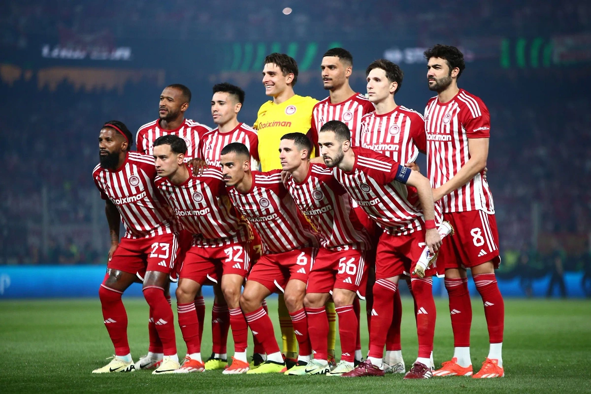 Игроки "Олимпиакоса". Обложка © X / Olympiacos FC