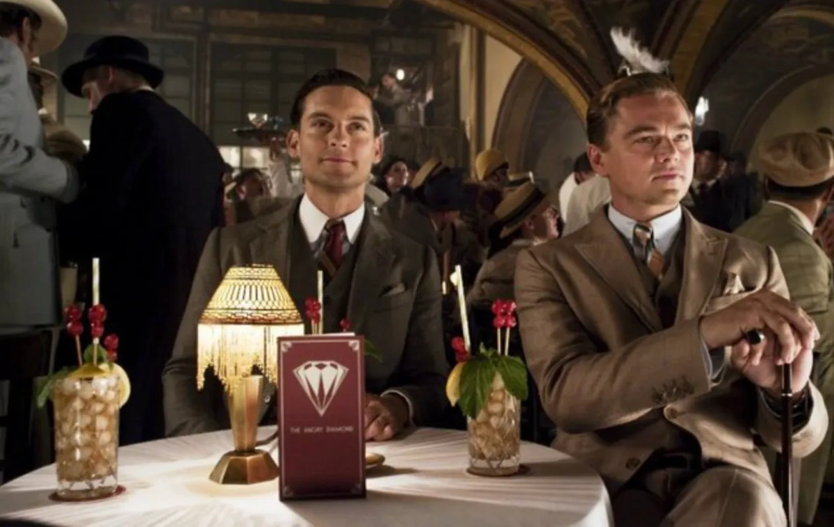 Люди, которые стали богаче, отдавали больше, чем получали. Речь идёт не только о деньгах, но и о положительной энергии. Фото © "Великий Гэтсби" (2013), режиссёр Баз Лурман, сценаристы Баз Лурман, Крэйг Пирс, Фрэнсис Скотт Фицджеральд / Kinopoisk